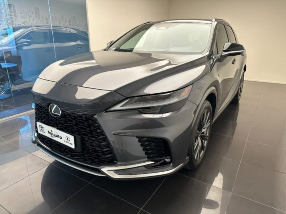 Lexus RX nuova a Cuneo