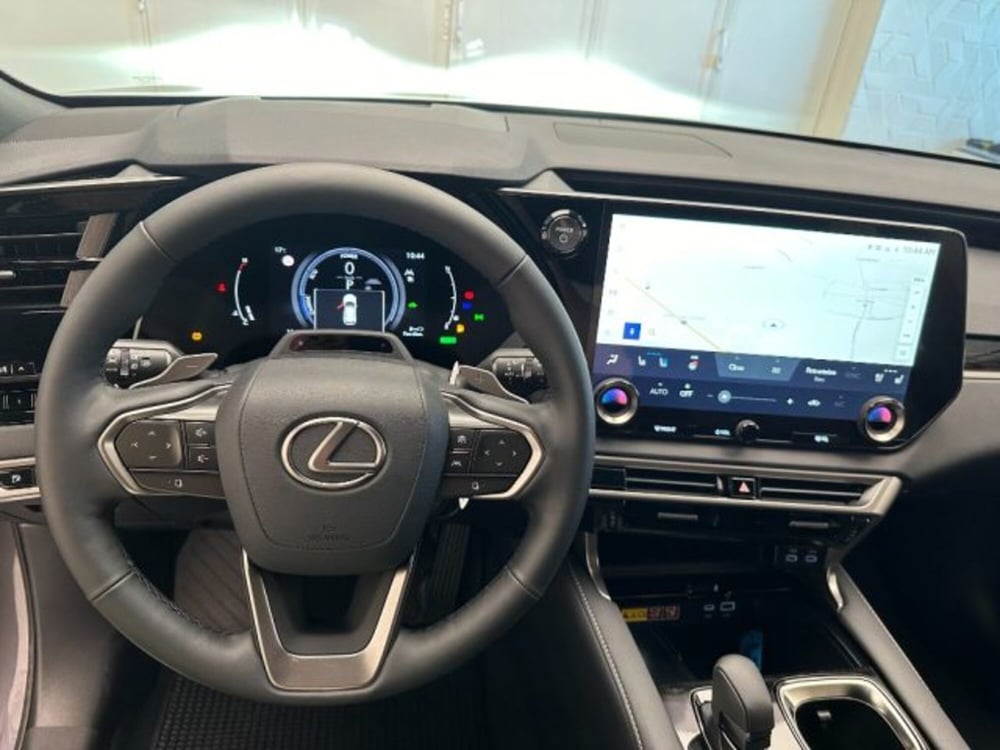 Lexus RX nuova a Cuneo (17)