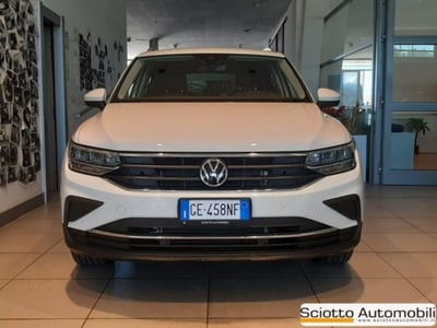 Volkswagen Tiguan 2.0 TDI SCR Life del 2021 usata a Messina