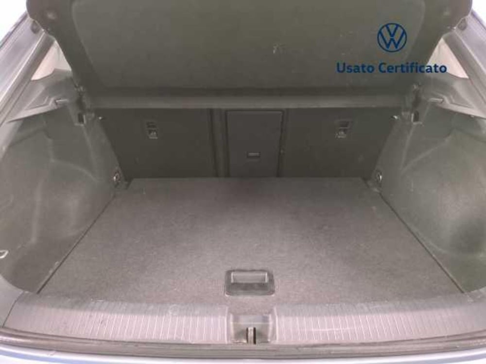 Volkswagen T-Roc usata a Avellino (8)