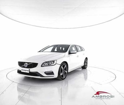 Volvo V60 D2 Geartronic R-design N1  del 2015 usata a Viterbo