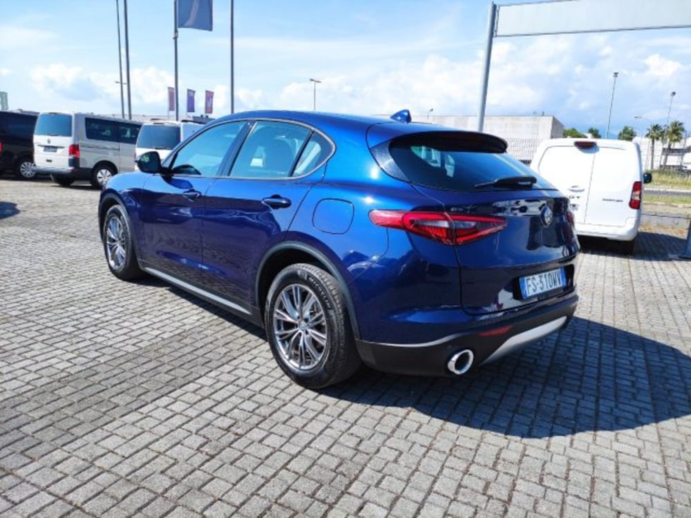 Alfa Romeo Stelvio usata a Frosinone (17)