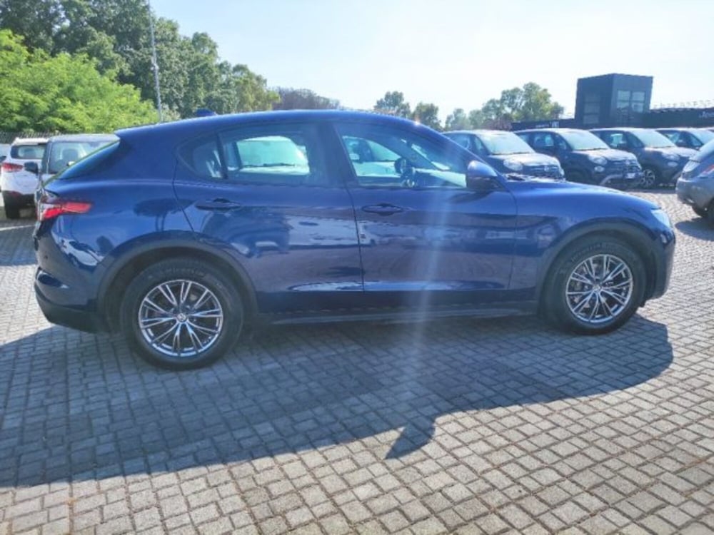 Alfa Romeo Stelvio usata a Frosinone (7)