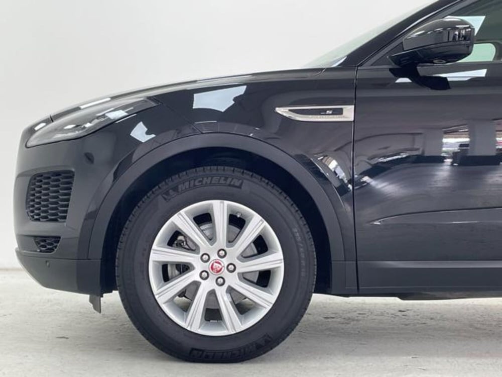 Jaguar E-Pace usata a Como (8)