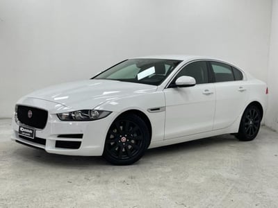 Jaguar XE 2.0 D 180 CV aut. Pure  del 2018 usata a Lurate Caccivio