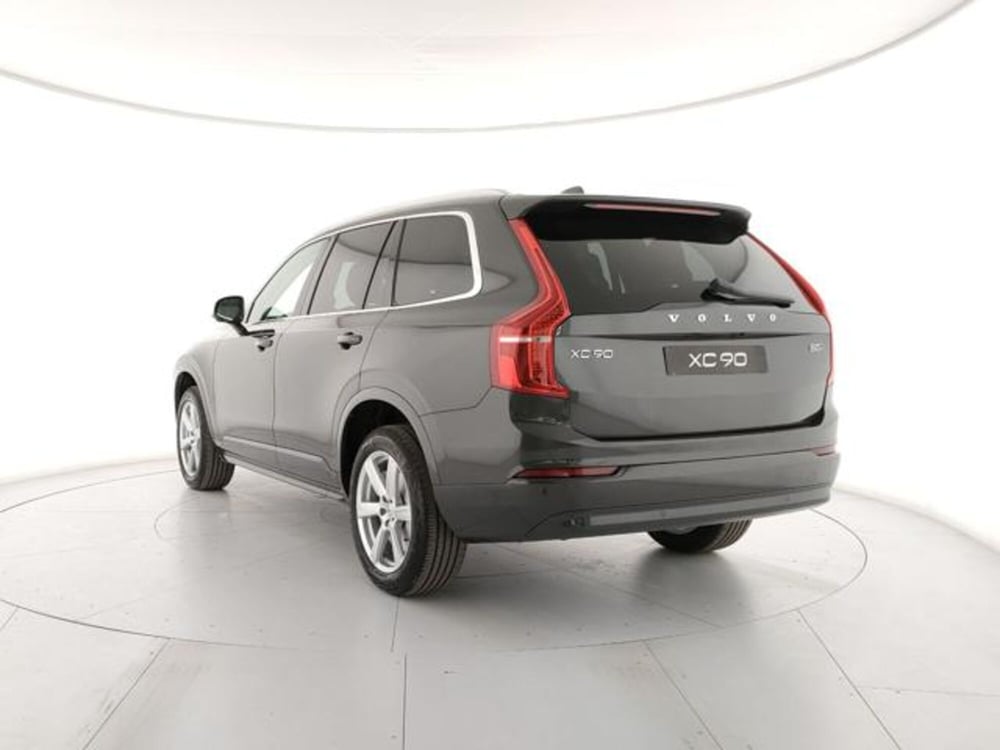 Volvo XC90 nuova a Modena (3)