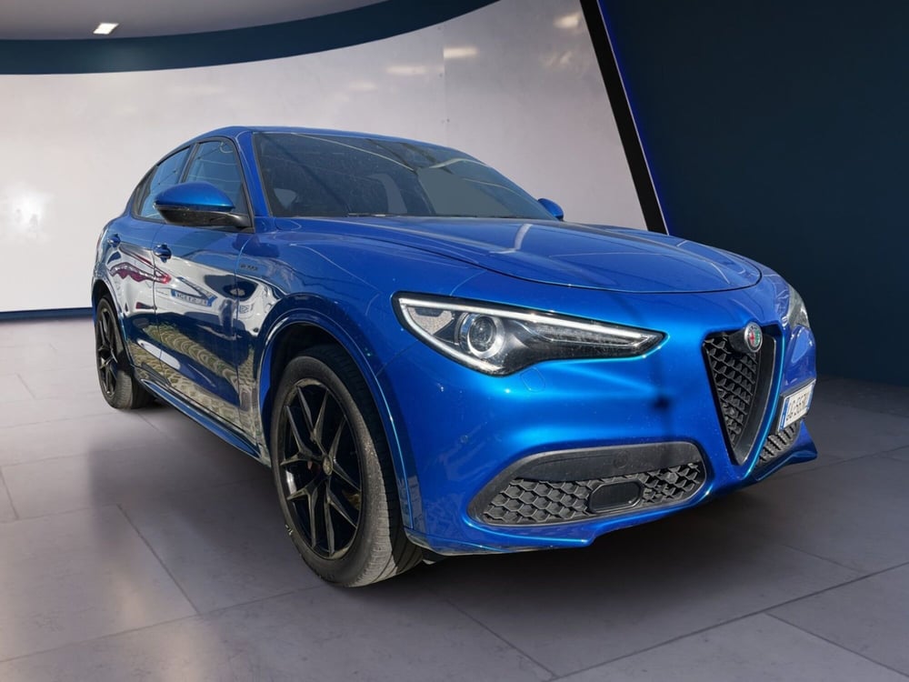 Alfa Romeo Stelvio usata a Torino (2)