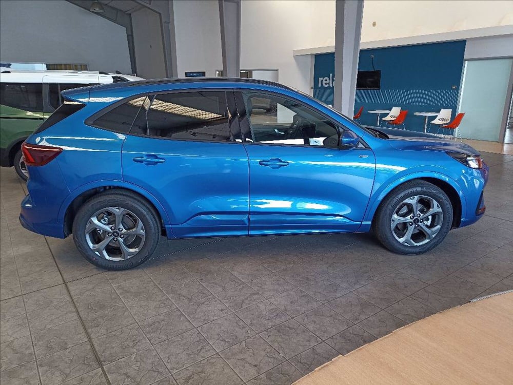 Ford Kuga nuova a Milano (7)