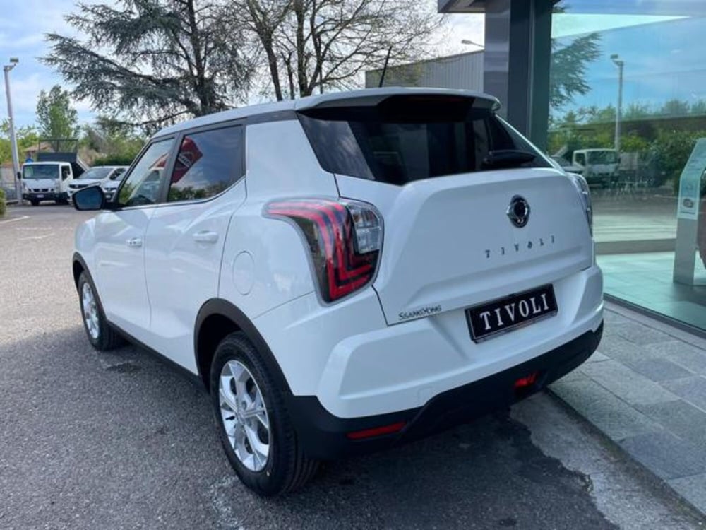 Ssangyong Tivoli nuova a Modena (5)