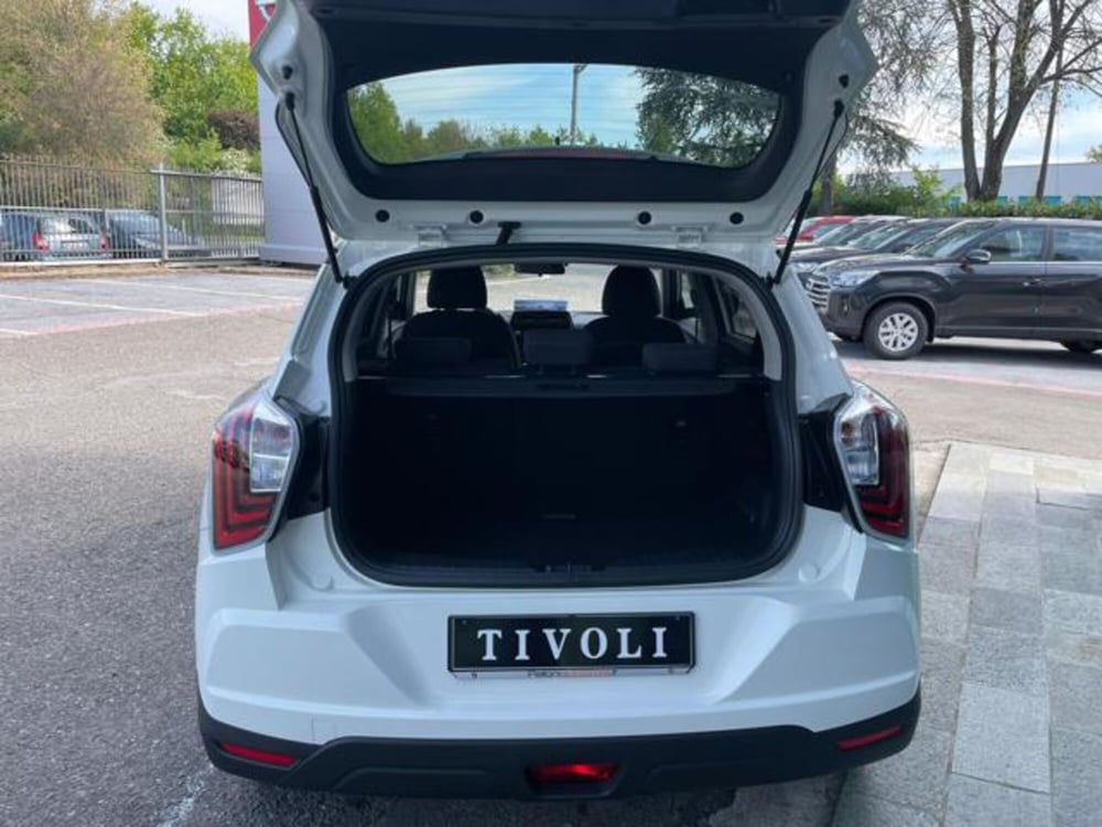 Ssangyong Tivoli nuova a Modena (8)