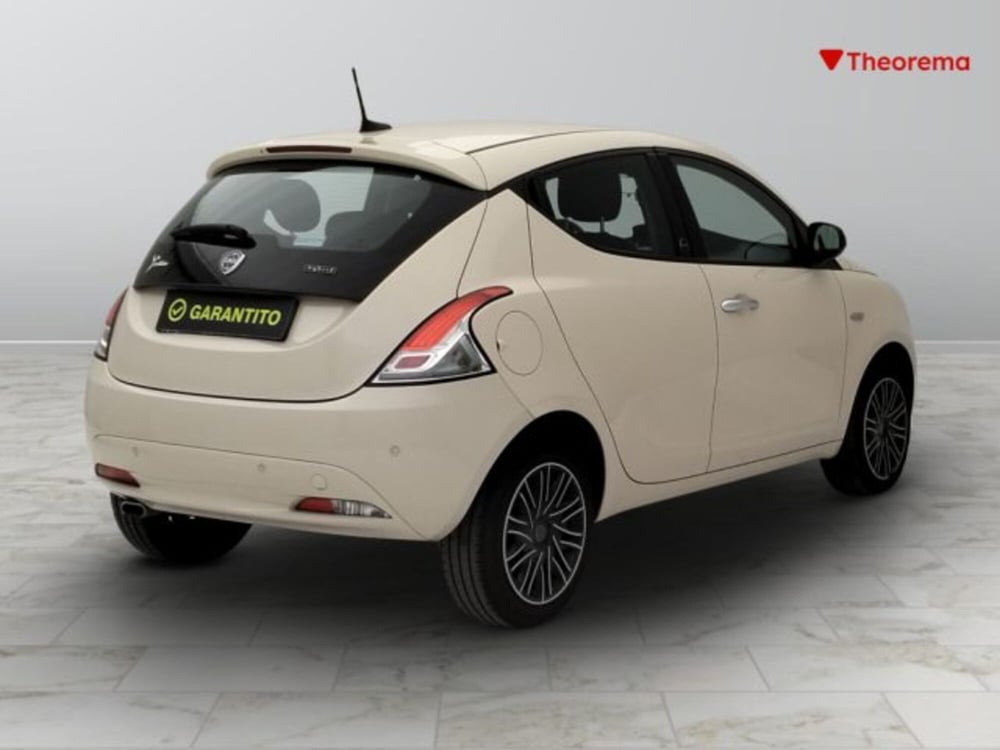 Lancia Ypsilon usata a Torino (5)