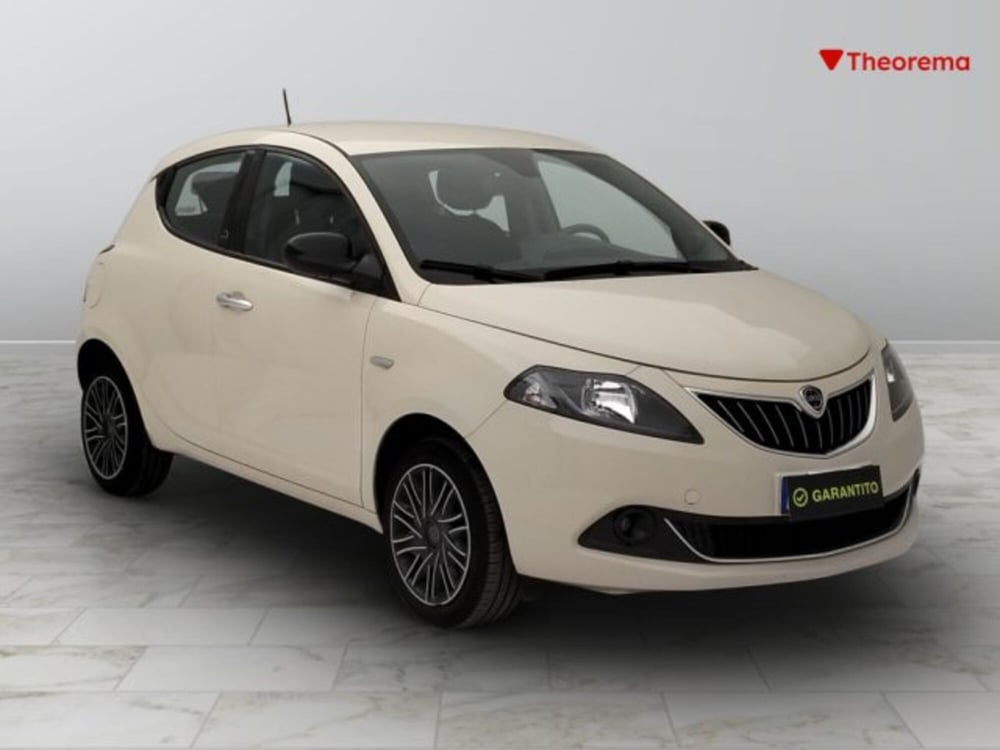 Lancia Ypsilon usata a Torino (7)