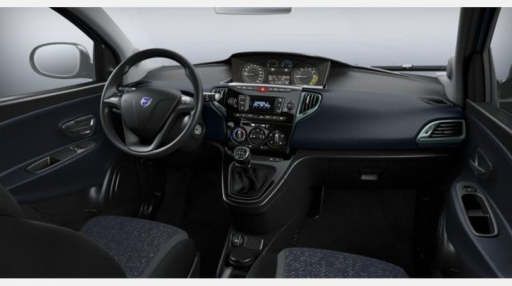 Lancia Ypsilon nuova a Biella (5)