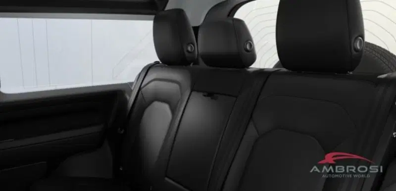 Land Rover Defender nuova a Perugia (6)