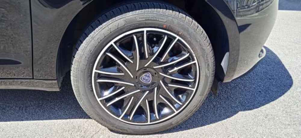 Lancia Ypsilon usata a Frosinone (14)