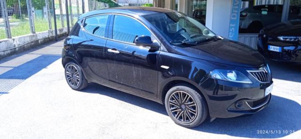 Lancia Ypsilon usata a Frosinone (3)