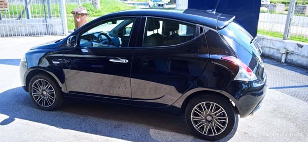 Lancia Ypsilon usata a Frosinone (6)