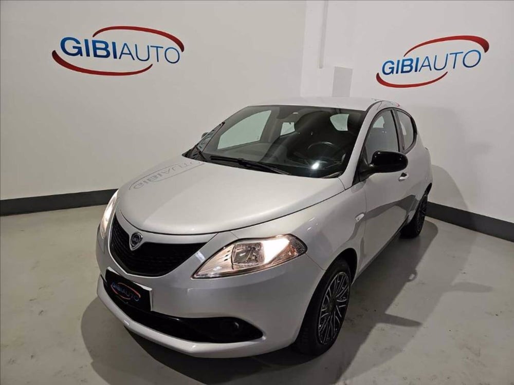 Lancia Ypsilon usata a Palermo (3)