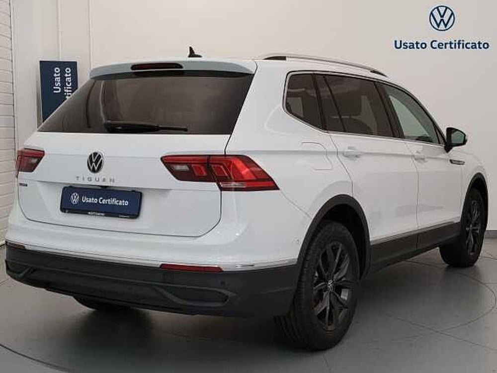 Volkswagen Tiguan nuova a Varese (5)