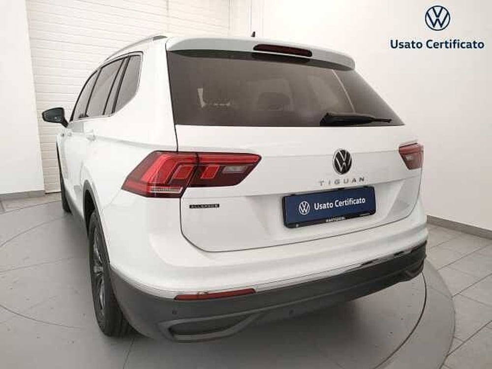 Volkswagen Tiguan nuova a Varese (8)