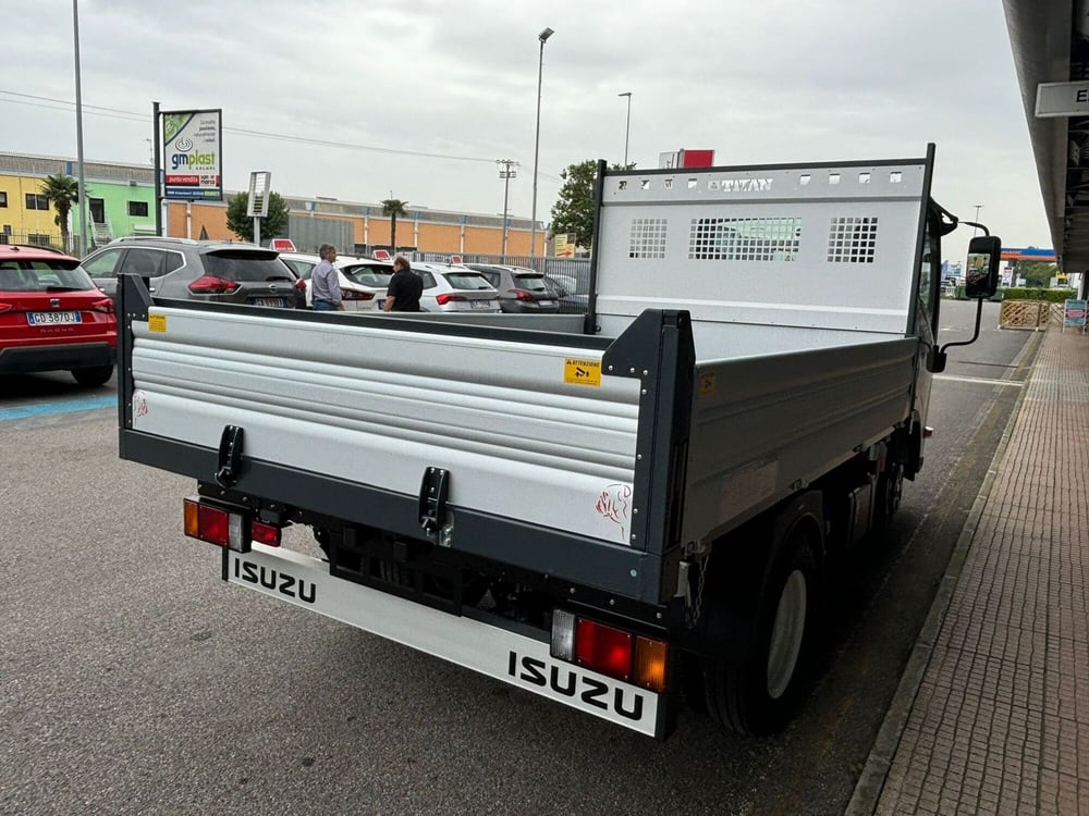 Isuzu M21 nuova a Bergamo (6)