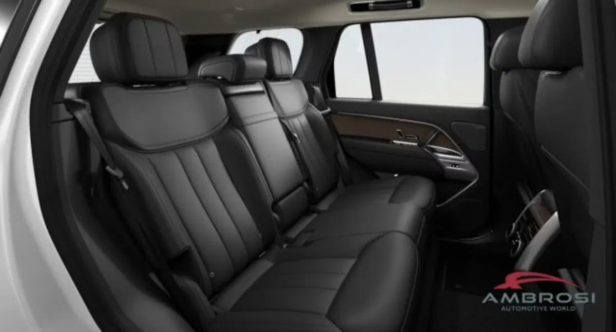 Land Rover Range Rover nuova a Perugia (5)