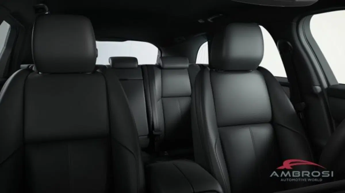 Land Rover Range Rover Velar nuova a Perugia (4)