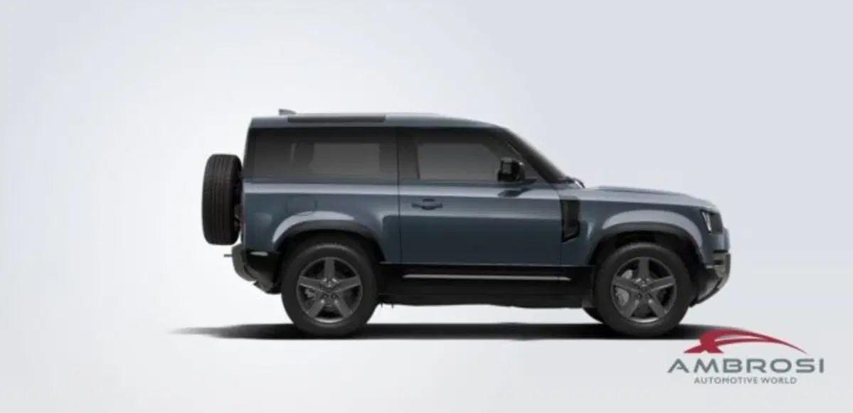 Land Rover Defender nuova a Perugia