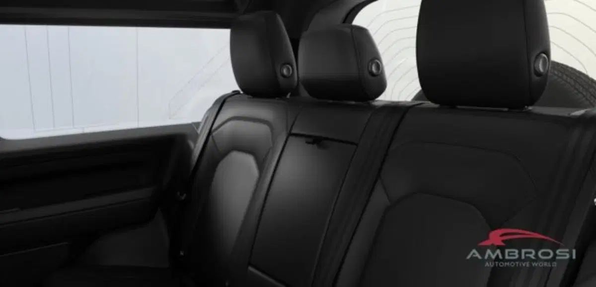 Land Rover Defender nuova a Perugia (6)