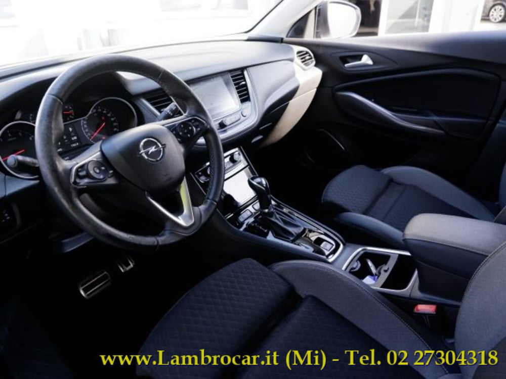 Opel Grandland X usata a Milano (4)