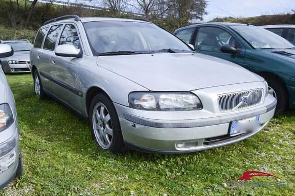 Volvo V70 usata a Viterbo (2)