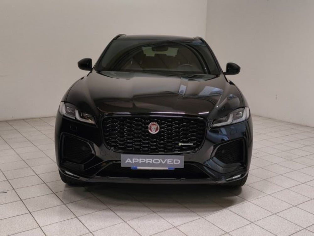 Jaguar F-Pace usata a Novara (8)