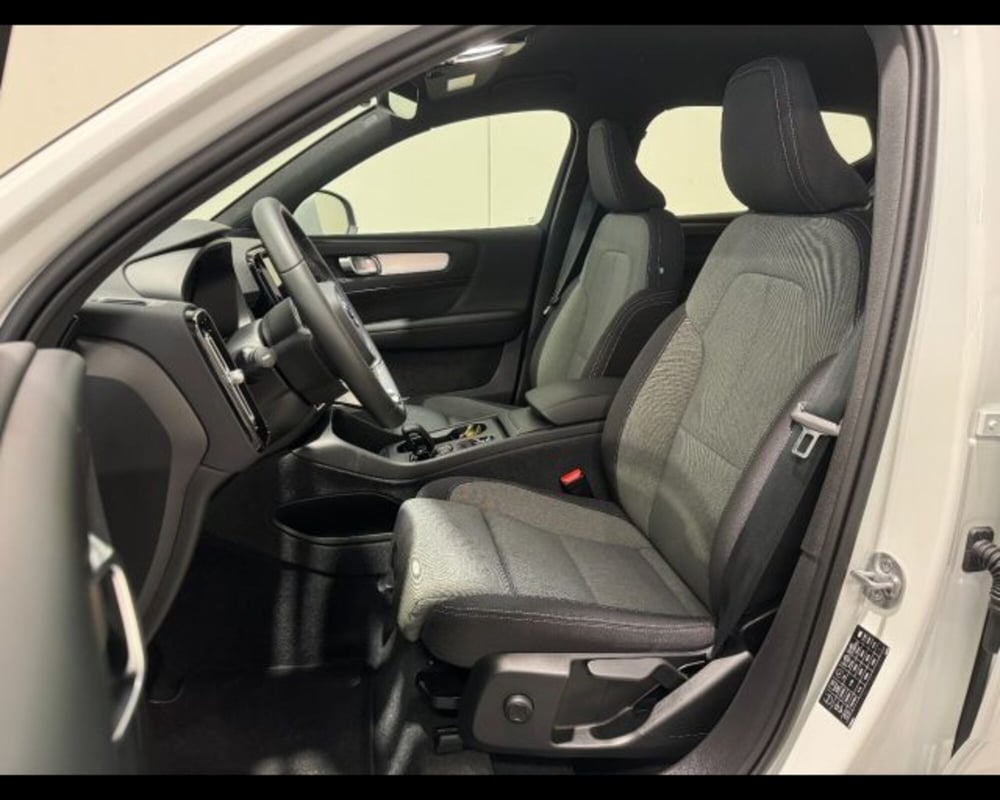 Volvo XC40 usata a Treviso (9)