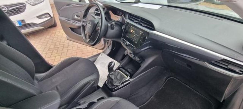 Opel Corsa nuova a Savona (11)