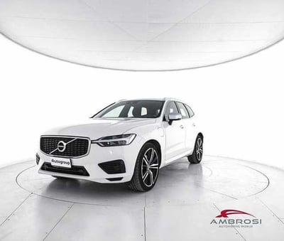 Volvo XC60 T8 Twin Engine AWD Geartronic R-design  del 2019 usata a Viterbo