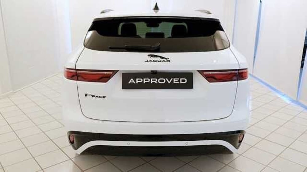 Jaguar F-Pace usata a Mantova (6)