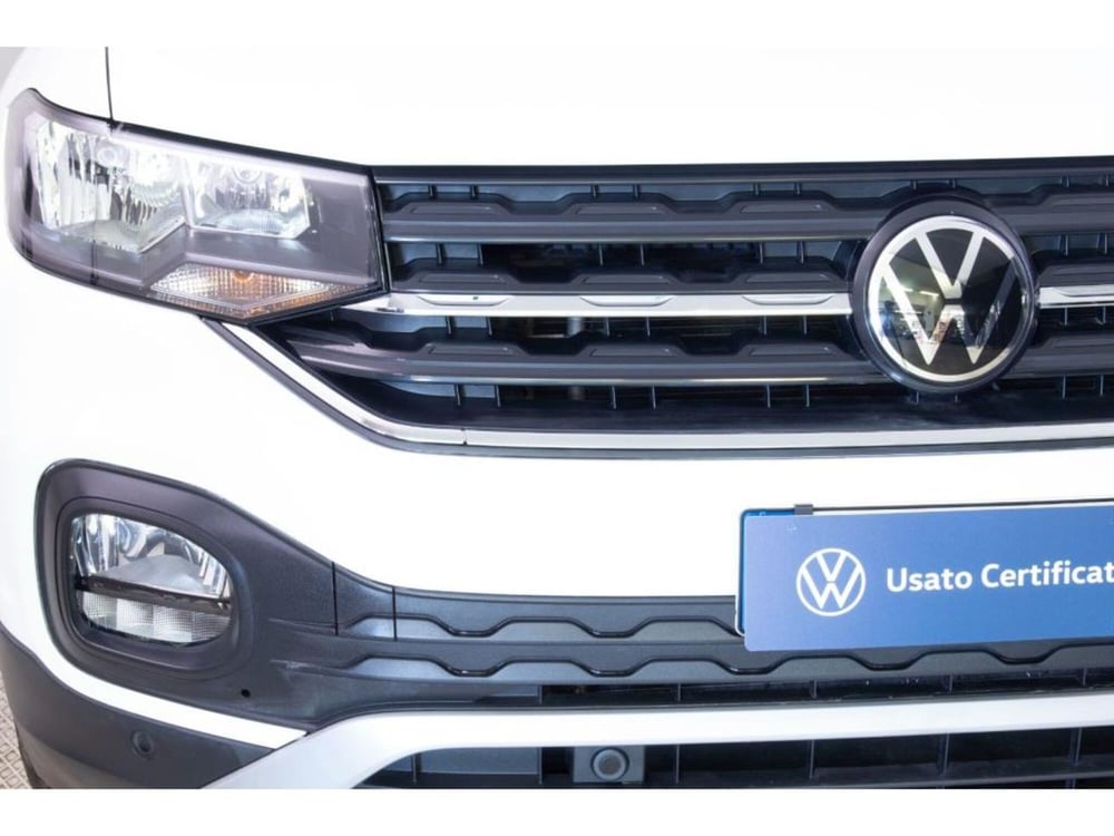 Volkswagen T-Cross usata a Novara (12)