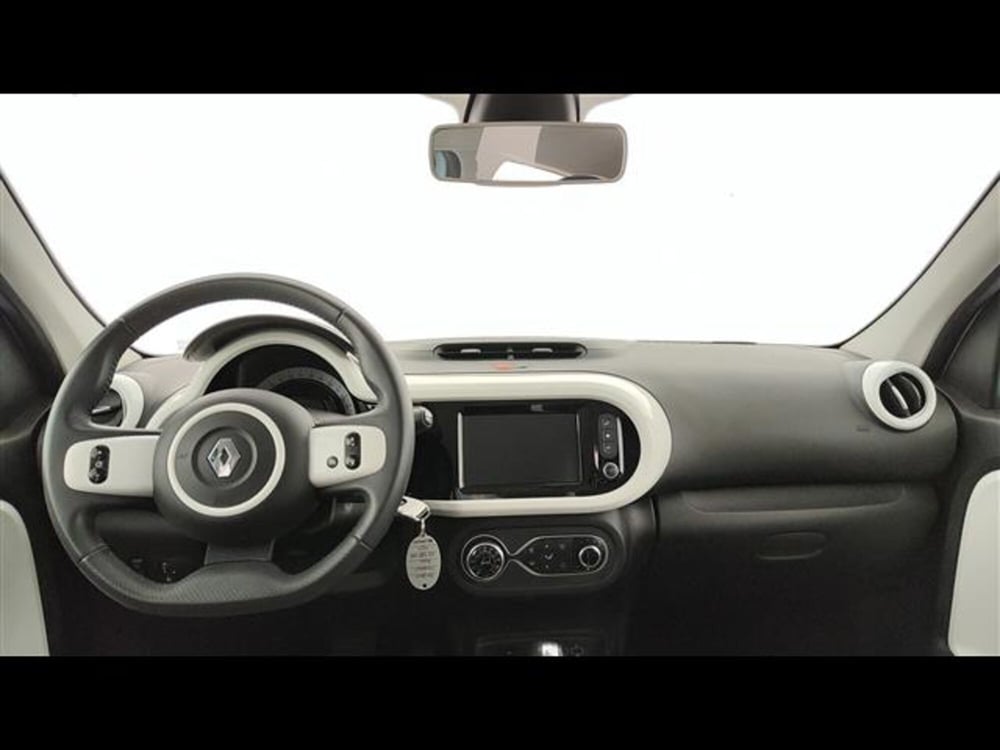 Renault Twingo usata a Milano (11)