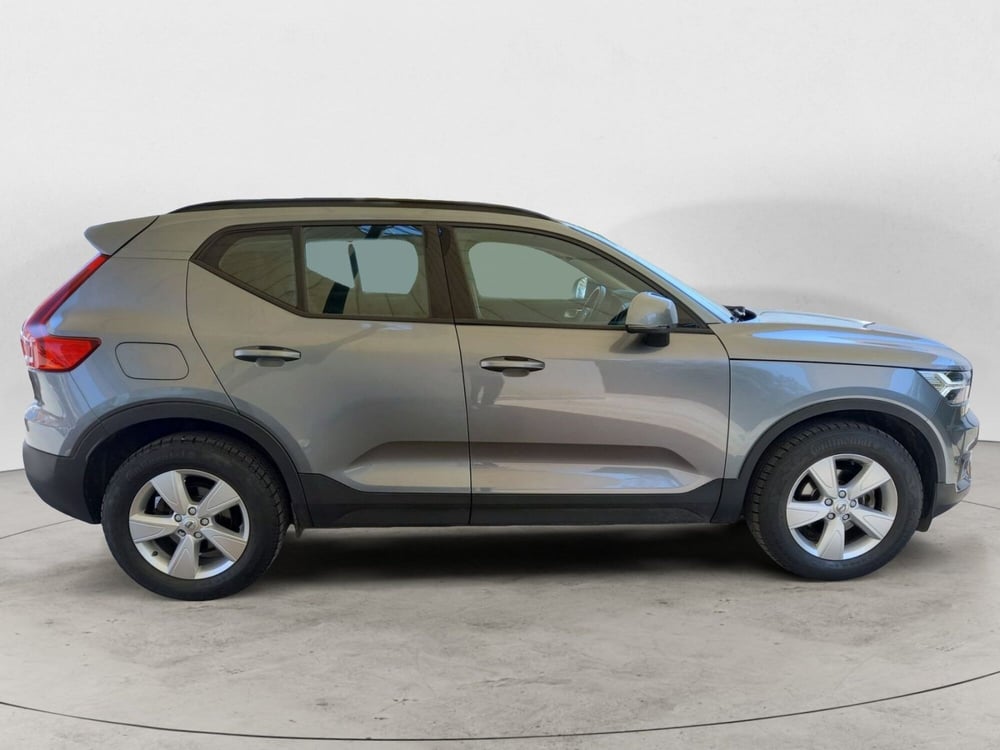 Volvo XC40 usata a Bari (5)