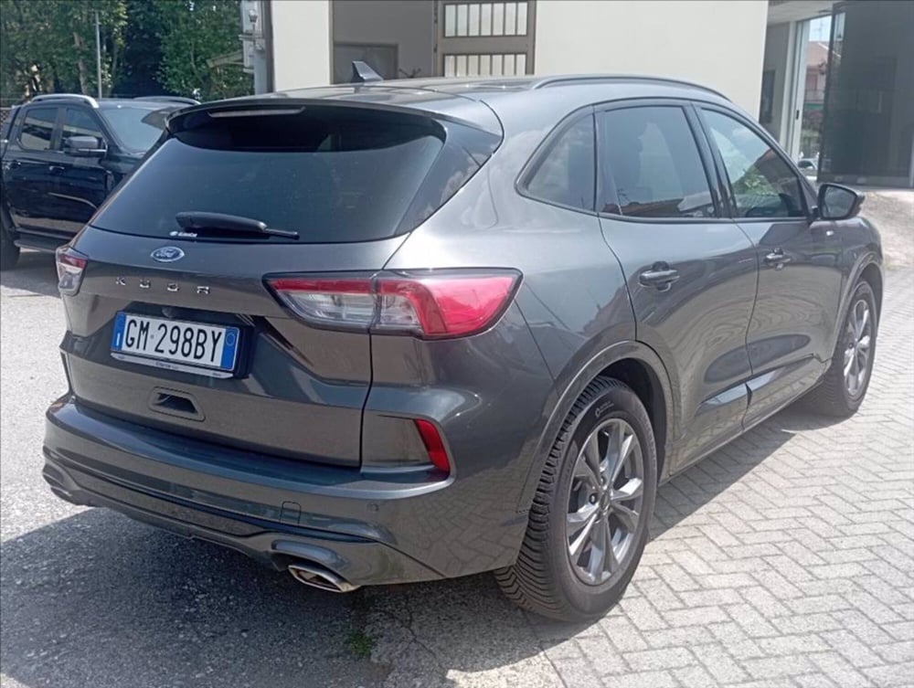 Ford Kuga usata a Milano (2)