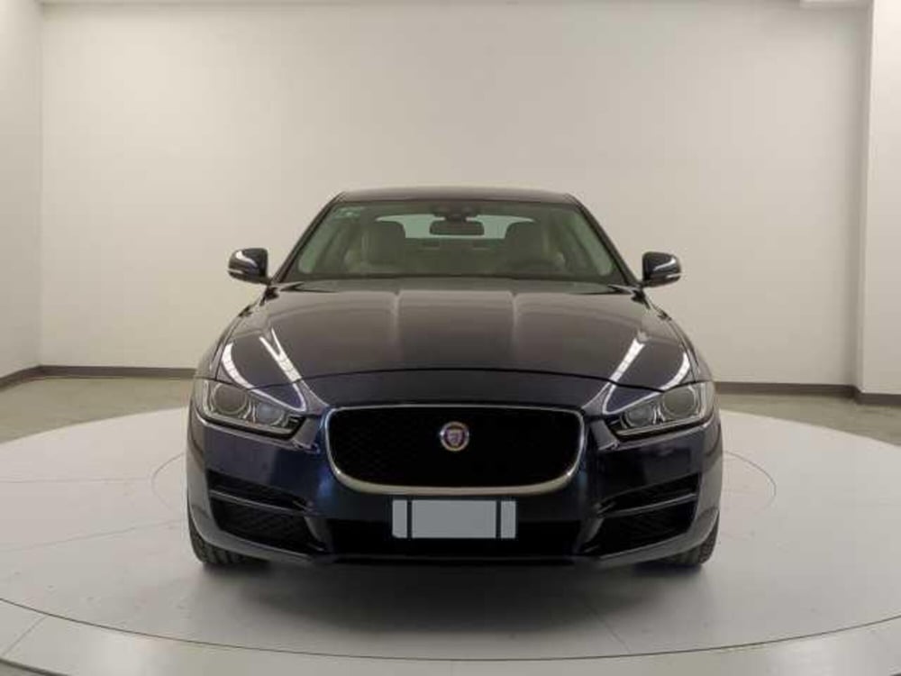 Jaguar XE usata a Avellino (2)