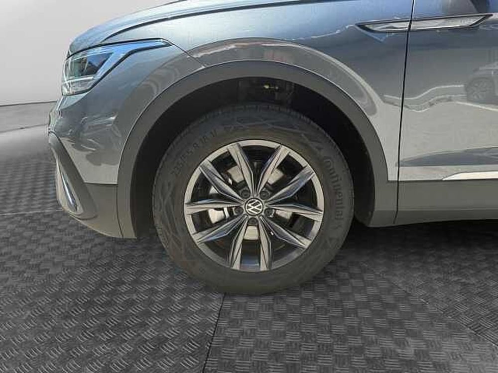 Volkswagen Tiguan nuova a Lecco (15)