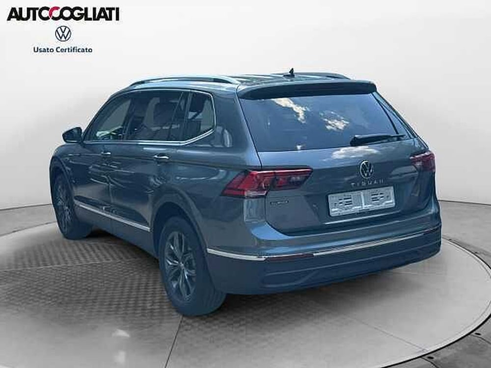 Volkswagen Tiguan nuova a Lecco (7)