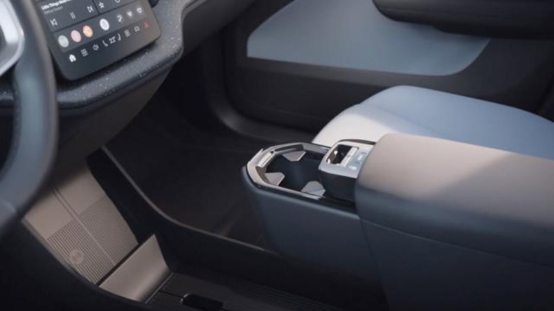 Volvo EX30 nuova a Firenze (17)