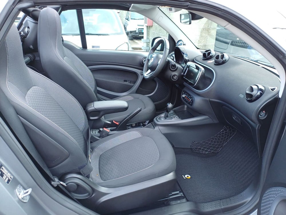 smart Fortwo Cabrio usata  (10)