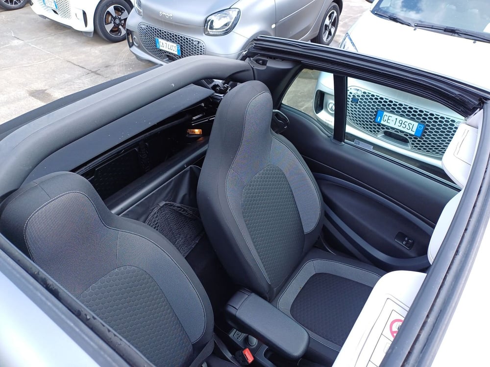 smart Fortwo Cabrio usata  (17)