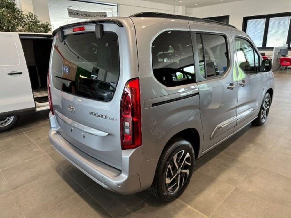 Toyota Proace City Verso nuova a Cuneo (3)