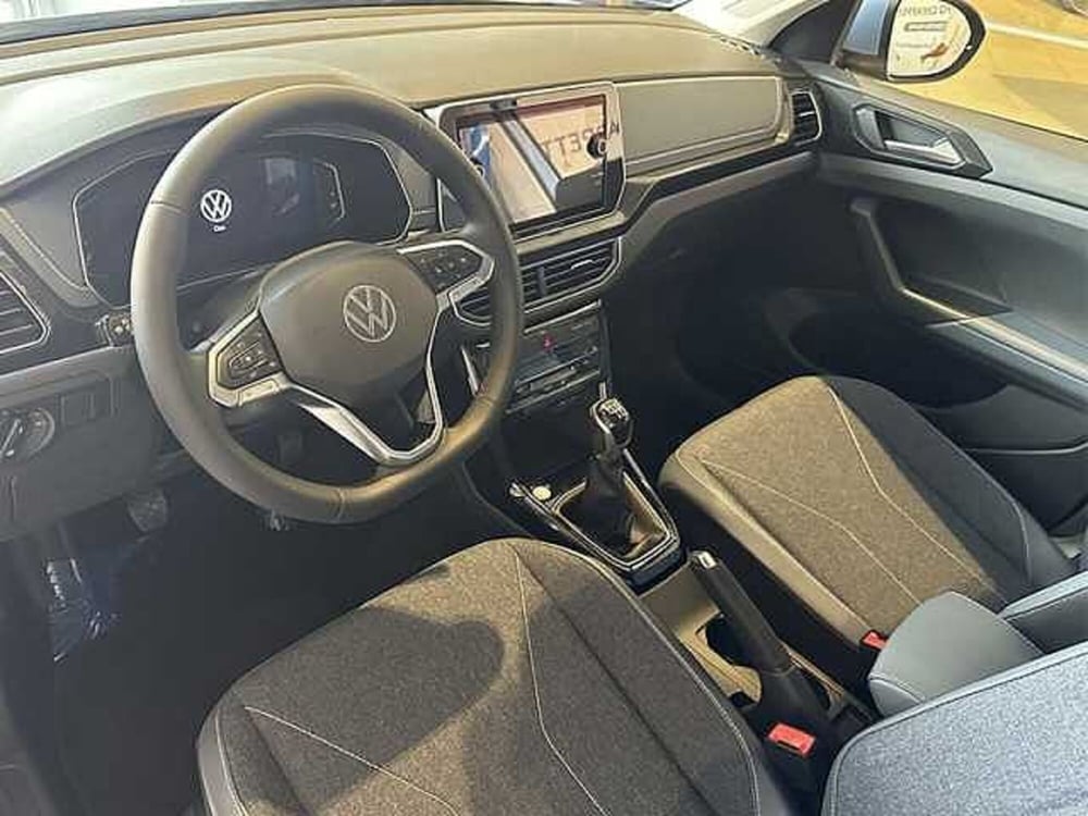 Volkswagen T-Cross nuova a Cosenza (9)