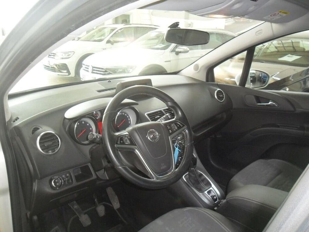 Opel Meriva usata a Milano (6)