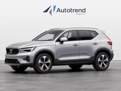 Volvo XC40 B3 automatico Core  nuova a Bari